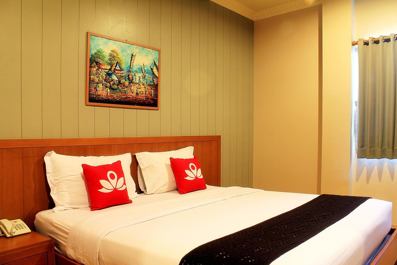 Zen Rooms Bukit Tunggul Бандунг Экстерьер фото