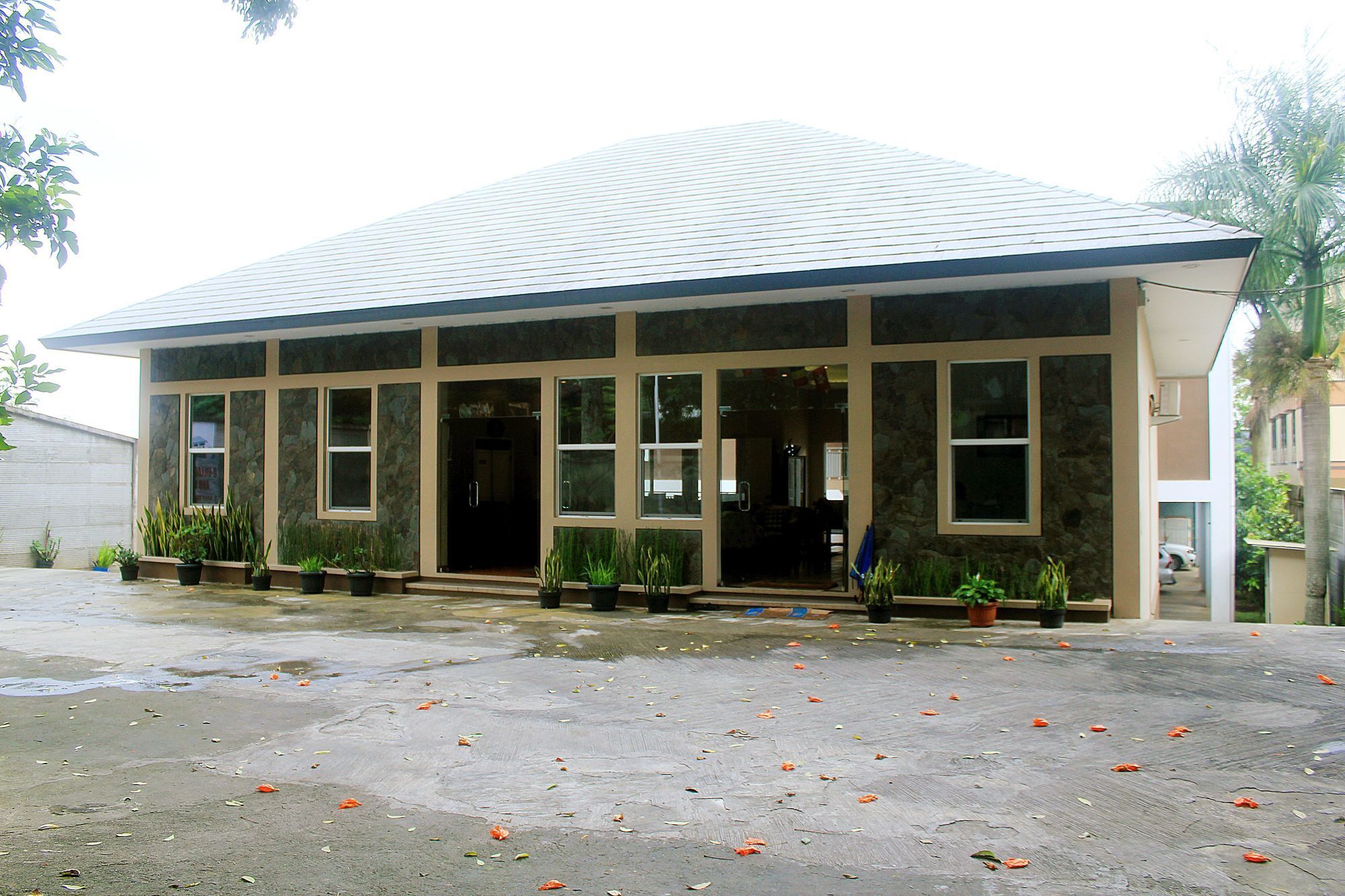 Zen Rooms Bukit Tunggul Бандунг Экстерьер фото